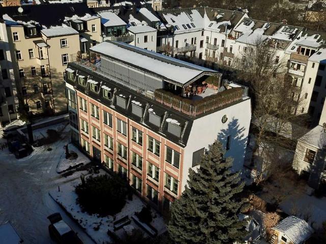 versteckte Kiezwohnung in einer umgebauten Fabrik im Stadtteil Schlosschemnitz