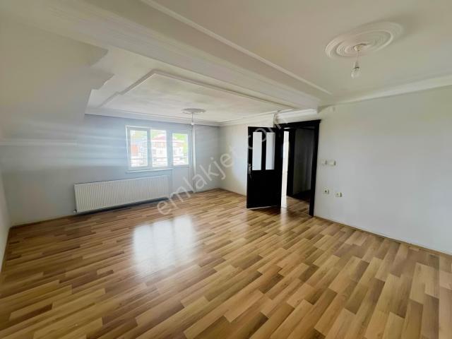 Vestha'dan Kumbaşında Kiralık 130m2 Fırsat 2+1 Daire !