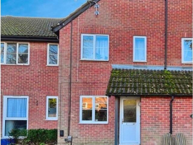 Vesey Close, Farnborough GU14, 1 bed maisonette to rent, £1,100 pcm | PrimeLocation