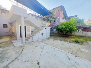 Vesile'den 231 M² Arsa İçerisinde 1.5 Katlı Müstakil