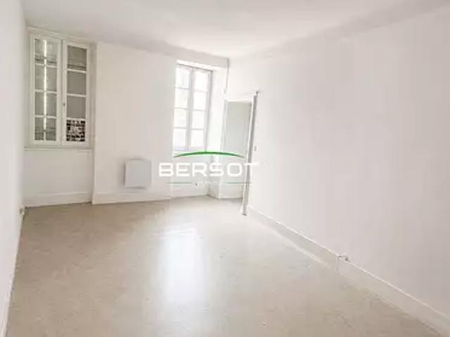 Vesoul 70000 Achat / Vente appartement 3 pièces t3 au dernier étage