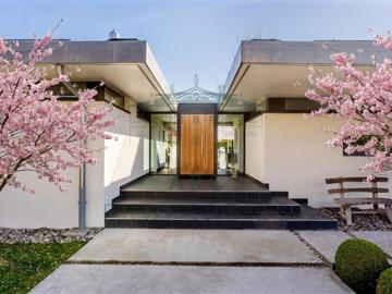 VESSY – CHARMANTES, VON EINEM ARCHITEKT ENTWORFENES HAUS MIT SWIMMINGPOOL