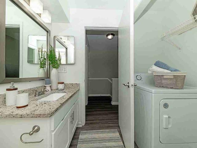 Vetra at St. Matthews 2 Bedroom Apartment for Rent at 902 Markham Ln, Louisville, KY 40207