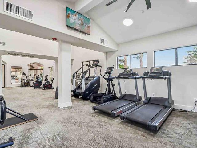 Vetra Chandler 2 Bedroom Apartment for Rent at 4909 W Joshua Blvd, Chandler, AZ 85226