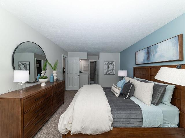 Vetra Hurstbourne 3 Bedroom Apartment for Rent at 175 La Fontenay Dr, Louisville, KY 40223