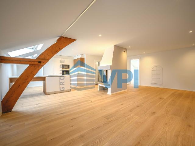 VEVEY – WUNDERSCHÖNE, RENOVIERTE 2,5 ZIMMER WOHNUNG IM DACHGESCHOSS