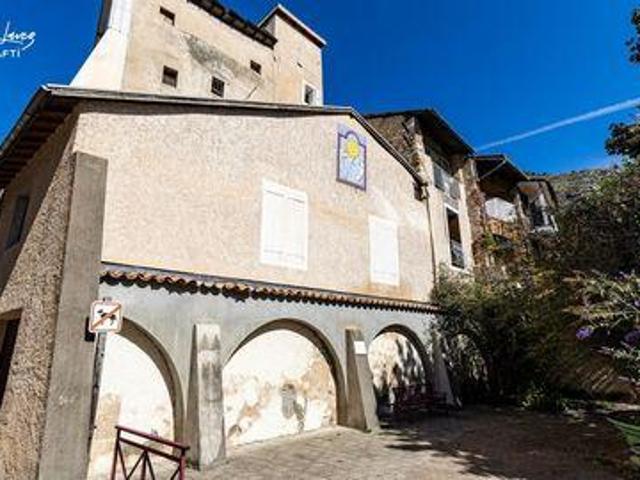 Veynes Provence 05400 LS104231038
