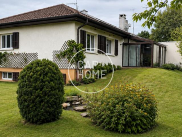 VEYRIER VILLA MITOYENNE AVEC JARDIN