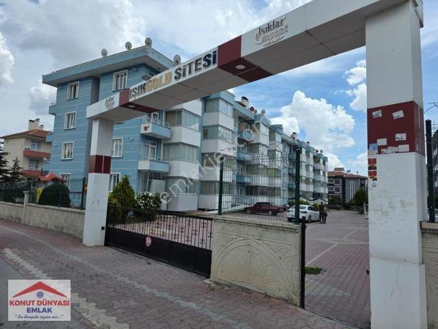 Veysel Karani Cad.üzeri 2+1 Arakat Full Eşyalı Siteiçi Daire