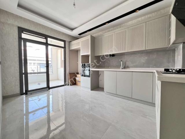 Veysel Karani Cad. Yakını Site İçi 3+1 Arakat Ultra Lüx Daire
