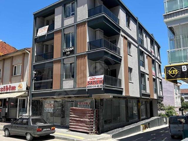 VEZİREV EMLAK'tan ACİL SATILIK BALKONLU 1+1 DAİRE