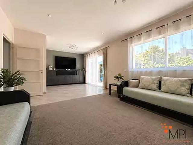 Vezin le Coquet 35132 Achat / Vente maison 9 pièces t9 au dernier étage parking