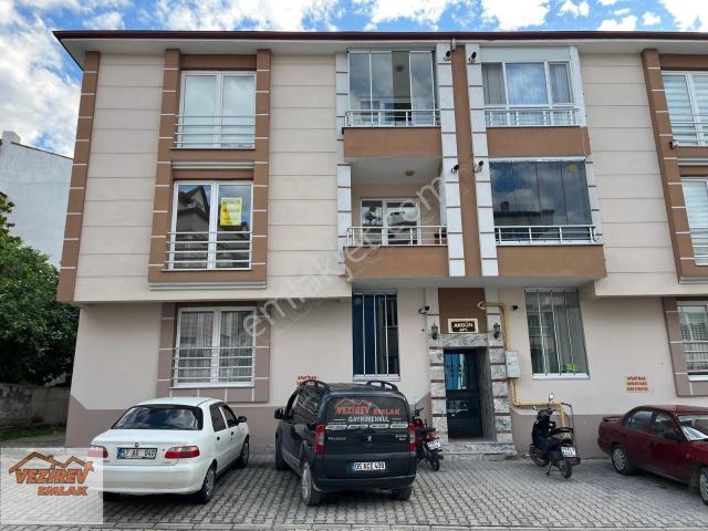 Vezirev Emlak'tan Atatürk Mah. 2+1 Arakat Kiralık Daire