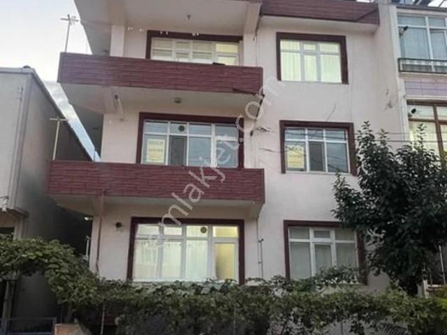 Vezirev Emlak'tan Cumhuriyet Mah. 2+0 Arakat Kiralık Daire