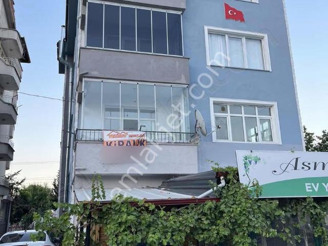 Vezirev Emlak'tan Cumhuriyet Mah.2+1 Kiralık Daire