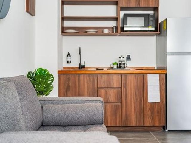 VH | Comfy single Apt Sta Ma la Ribera | gym | 108