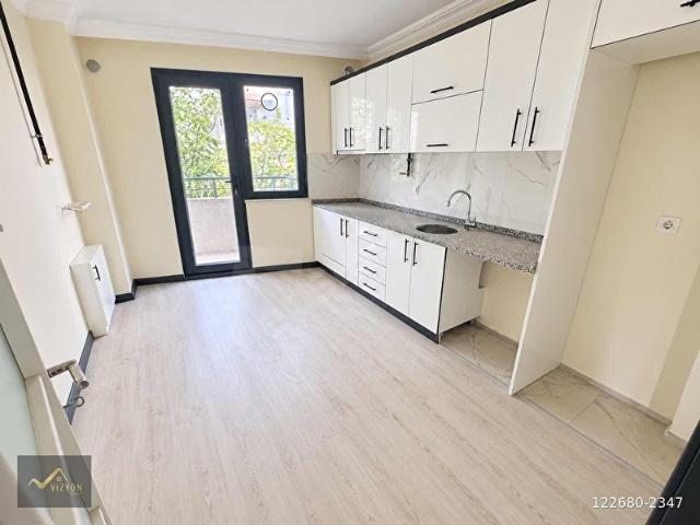 VİZYON EMLAK'TAN MARMARAY YAKINI ÇİFT MUTFAKLI 5+1 DUBLEKS DAİRE