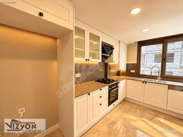 VİZYON'DAN FIRSAT DİVANIN SOKAGINDA YENİ BİNADA 145M2 GENİŞ 3+1