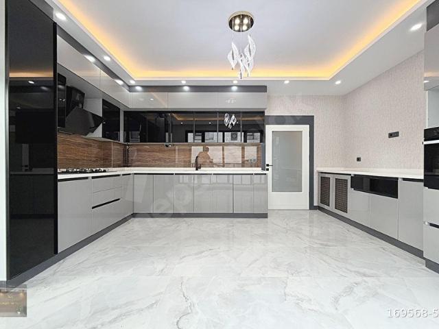 VİZYON'DAN HİSAR'DA LÜKS YAPILI TERAS BALKON E.BANYO 3+1 DAİRE