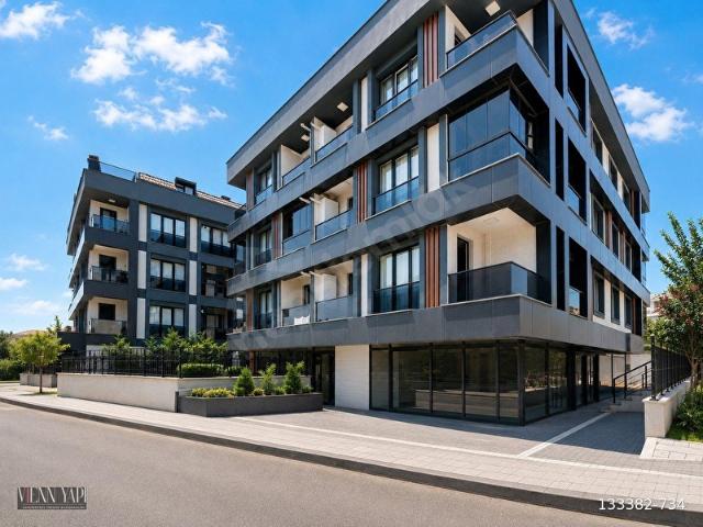 VİENN'DEN SİTE İÇİ KAVAKLI'DA BAHÇE KEYFİ SUNAN SATILIK DAİRE