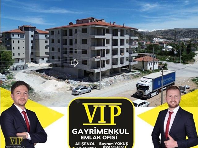 VİP GAYRİMENKUL'den YENİ MAH. SİTEİÇERİSİNDE 3+1SIFIR LÜKS DAİRE