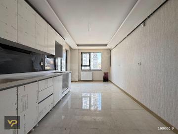 VİP'DEN BULVAR ÜZERİ ÖNÜ AÇIK SATILIK LÜKS YAPISATILIK 3+1 DAİRE