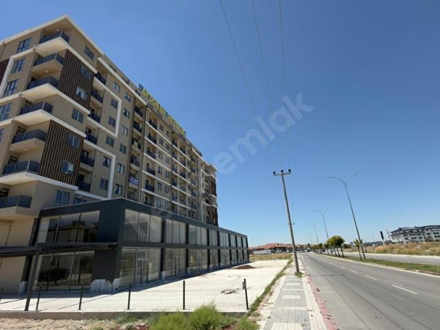 VİSTA PRİME KARŞISI 200 M2 TERASLI 4 ADET LÜX 1+1 KİRALIK OFİS