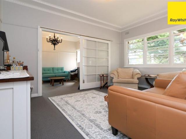 Vintage Charm, Modern Comfort!