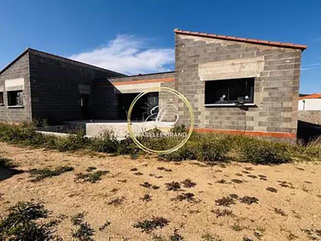 Vinça 66320 Achat / Vente maison 6 pièces t6 piscine terrasse