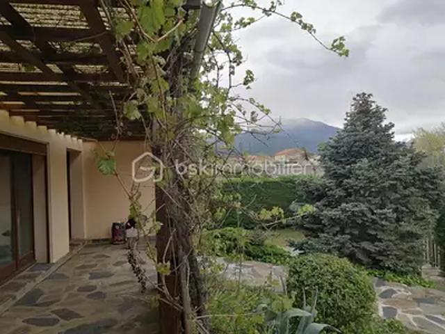 Vinça 66320 Achat / Vente maison 6 pièces t6 terrasse cave