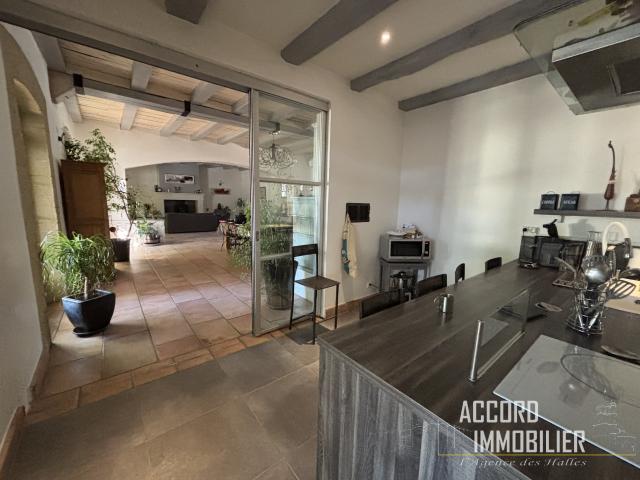 Vinassan ! Maison vigneronne de prestige de 300m2 sur 5000m2 de terrain clos