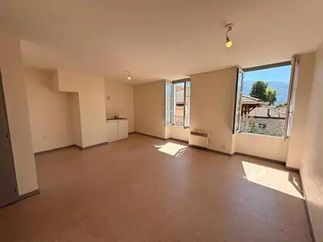 Vinay 38470 Location appartement 2 pièces t2 cave
