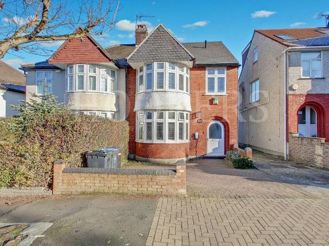 Vincent Gardens, London NW2, 4 bed semi detached house to rent, £4,100 pcm | PrimeLocation