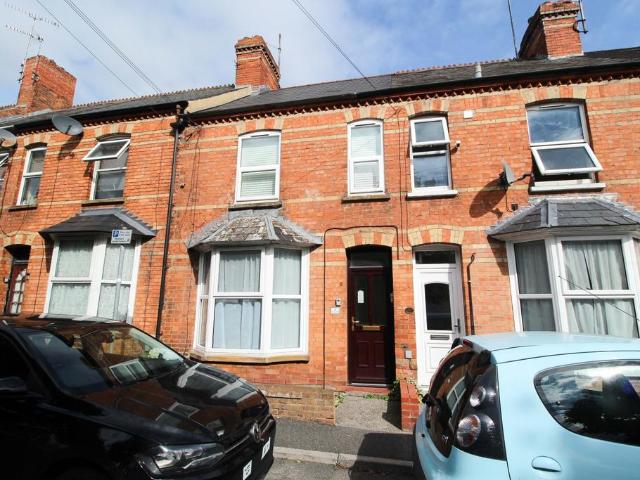 Vincent Place, Yeovil 1 bed apartment to rent £725 pcm £167 pw