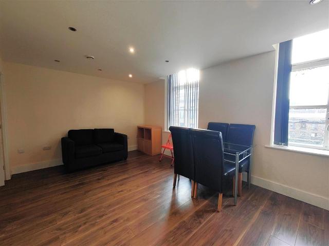 Vincent Street, Bradford BD1, 1 bed flat to rent, £550 pcm | PrimeLocation