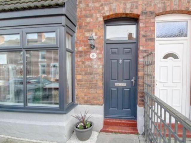 Vincent Street, Crewe CW1 3 bed terraced house to rent £825 pcm £190 pw
