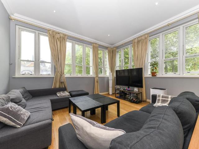 Vincent Square, London SW1P 3 bed flat to rent £5,000 pcm £1,154 pw