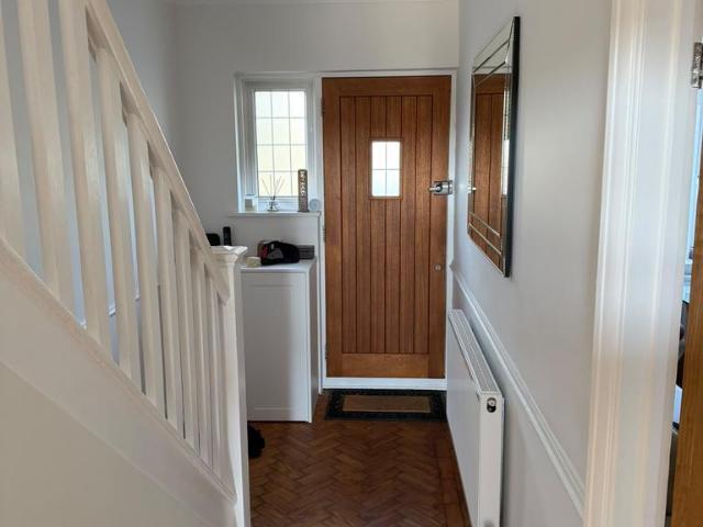 Vine Lane, Uxbridge UB10 3 bed semi detached house to rent £2,850 pcm £658 pw