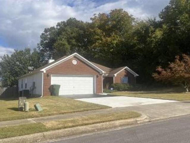 Vinemont Dr NW