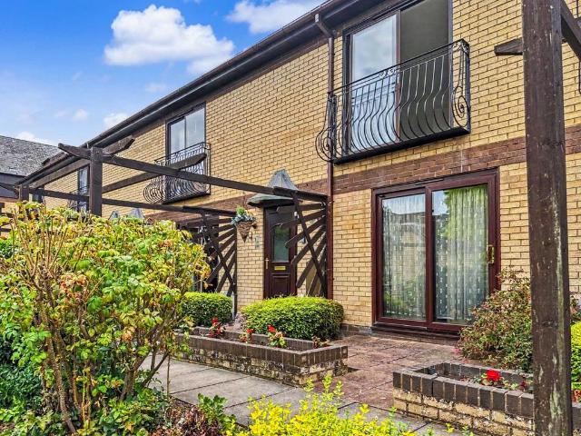 Vinery Court, Cambs PE26 1 bed flat to rent £775 pcm £179 pw