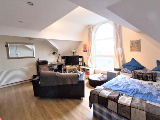 Vinery Road, Leeds LS4, 1 bed flat to rent, £782 pcm | PrimeLocation