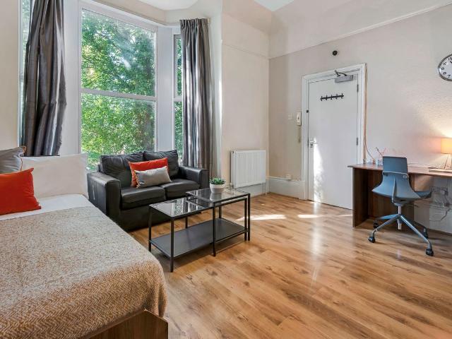 Vinery Road, Leeds LS4, 1 bed terraced house to rent, £780 pcm | PrimeLocation