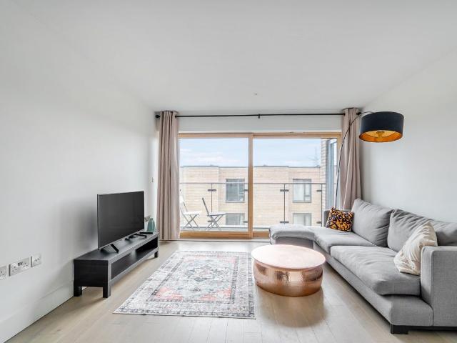 Vinery Way, Hammersmith, London W6, 1 bed flat to rent, £3,250 pcm | PrimeLocation