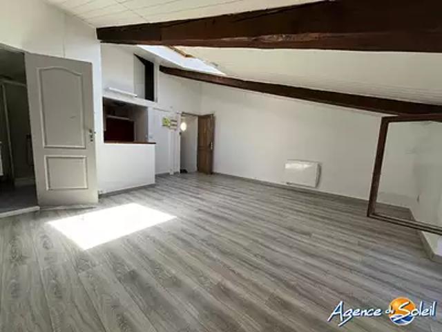 Vingrau 66600 Location appartement 3 pièces t3 au dernier étage