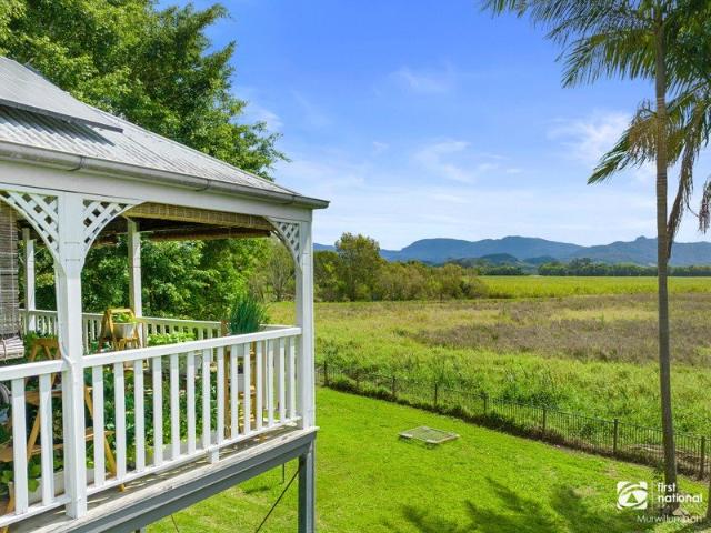 Viola Timeless Queenslander Charm with Mountain Views