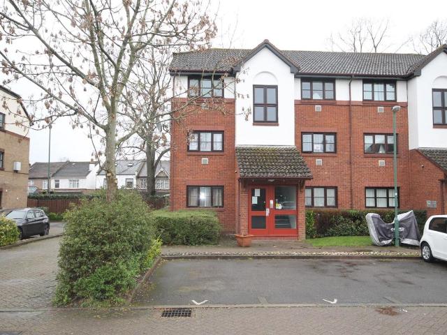 Violet Close, Wallington SM6, 1 bed property to rent, £1,250 pcm | PrimeLocation