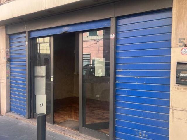 via 3 novembre monolocale 60mq