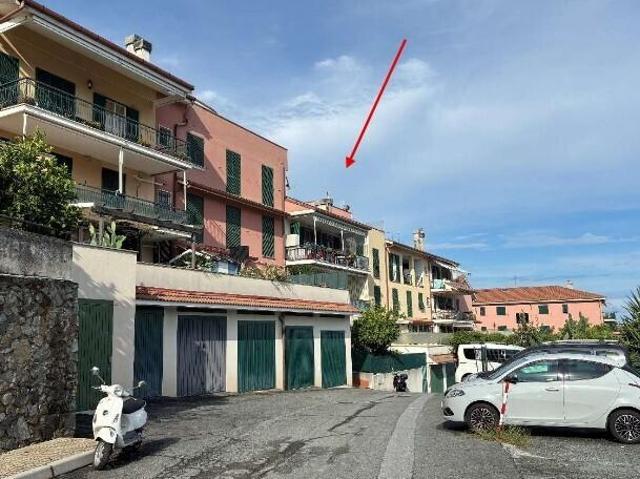Via Collette 129 6 vani 126mq