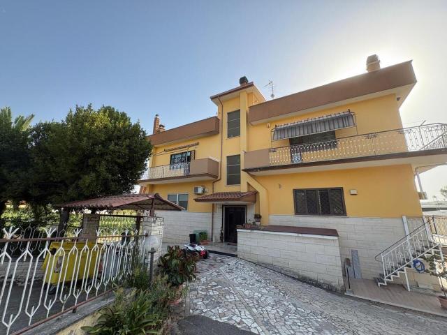 Via Colle Rosa quadrilocale 115mq