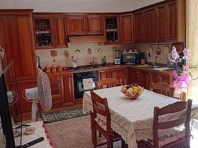 Via Collemese Vico 2° 4 5 vani 90mq